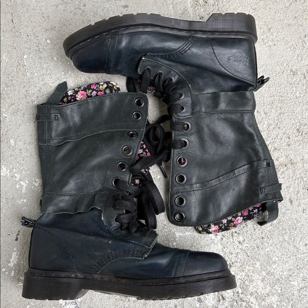 Dr Martens Triump 1914 floral combat boots - Picture 2 of 8